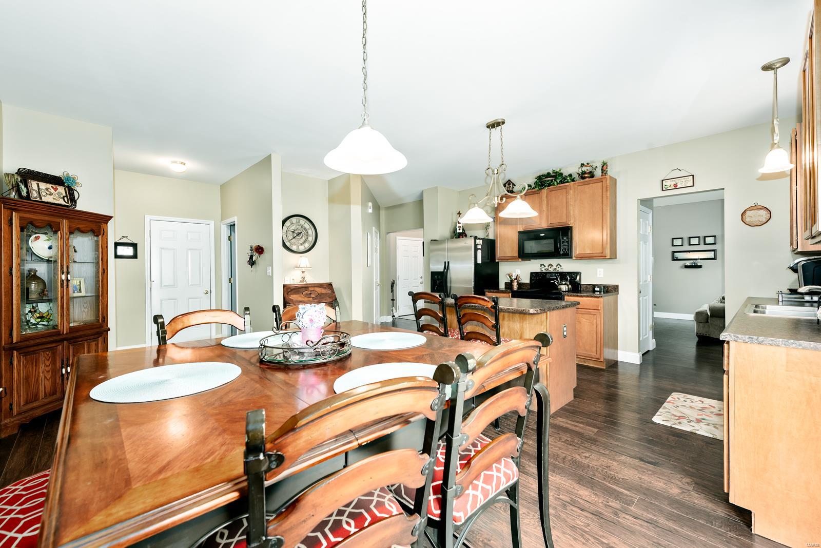 512 Springhurst Parkway O'Fallon, MO 63368 - Photo 7 of 23 Gallery Image 7