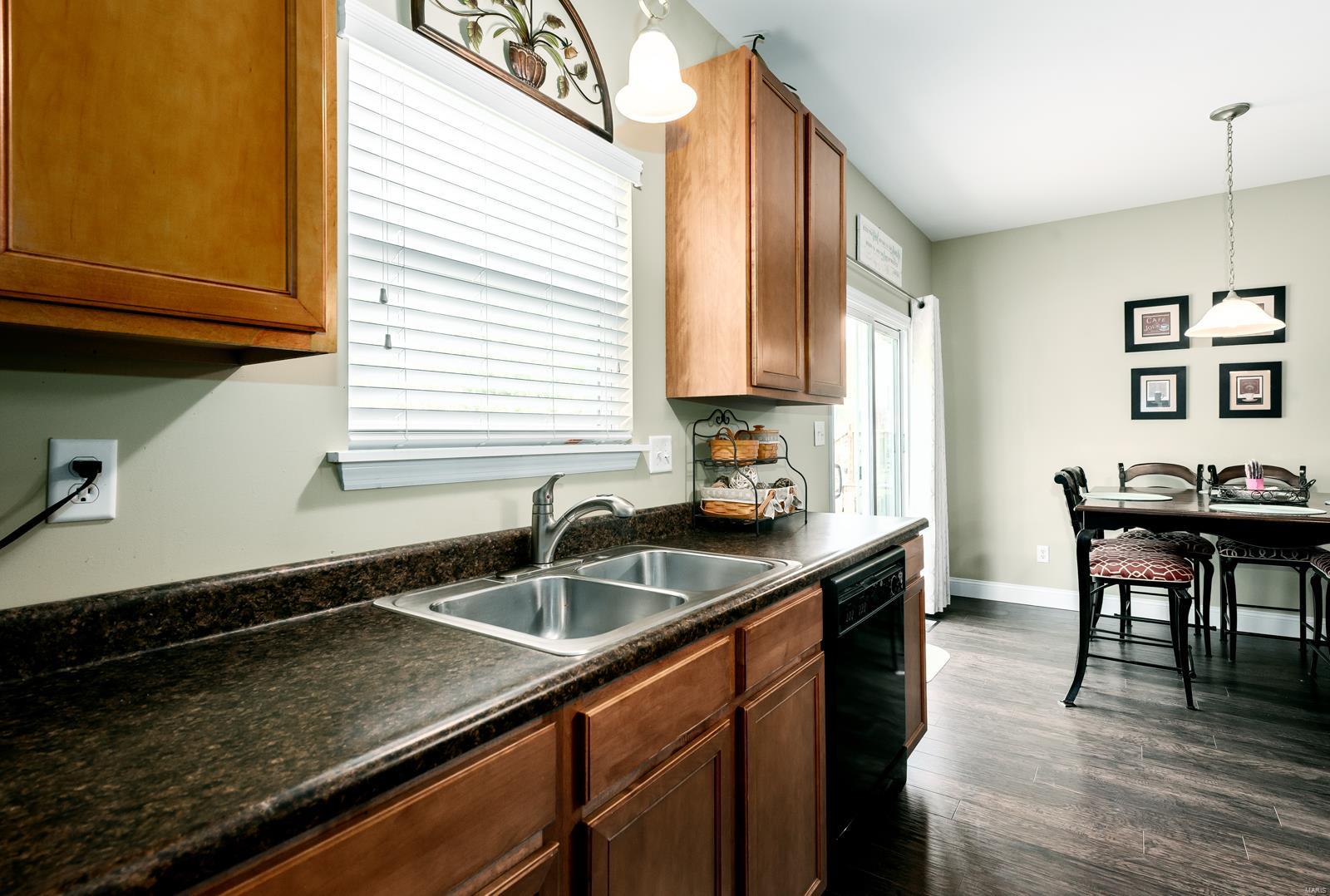 512 Springhurst Parkway O'Fallon, MO 63368 - Photo 9 of 23 Gallery Image 9