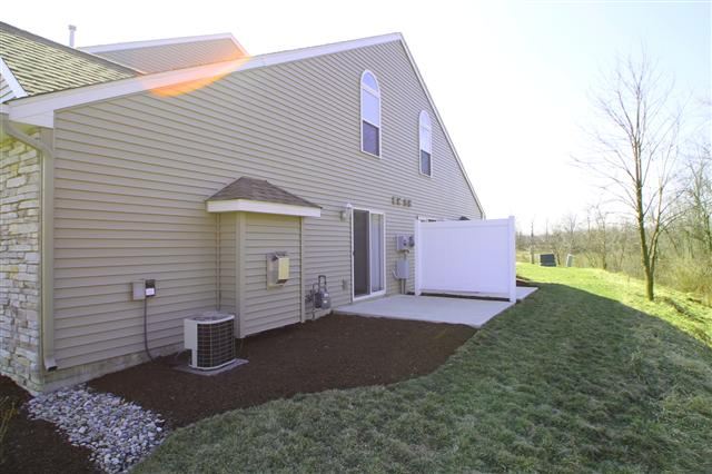 10015 Oak Trail Road Fort Wayne, IN 46825 - Photo 2 of 21