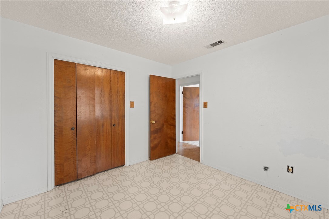 23168 Wolfridge Road Killeen, TX 76549 - Photo 8 of 40 Primary Bedroom