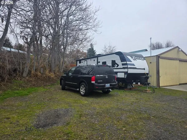 $415,000 | 624 Dufur Avenue, Maupin, OR 97037