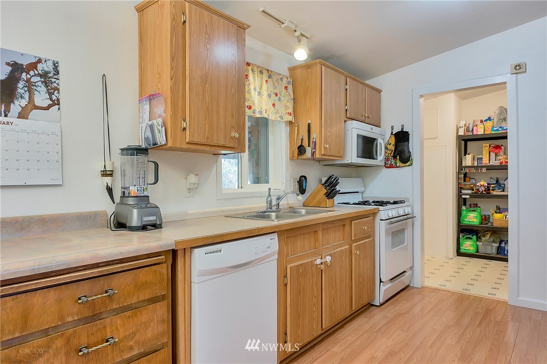 4165 Arnie Road Blaine, WA 98230 - Photo 11 of 22 Gallery Image 11