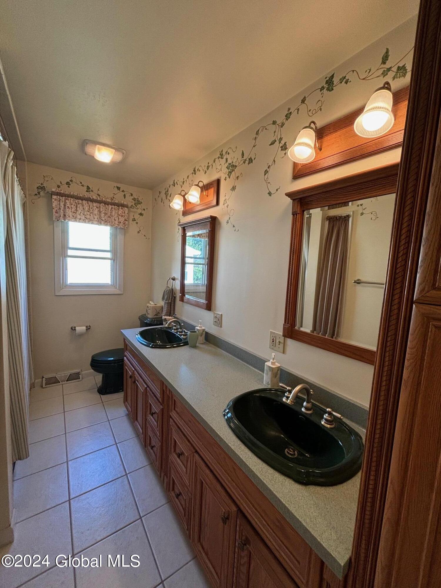 1 Compton Road Clifton Park, NY 12065 - Photo 15 of 34 IMG_1670