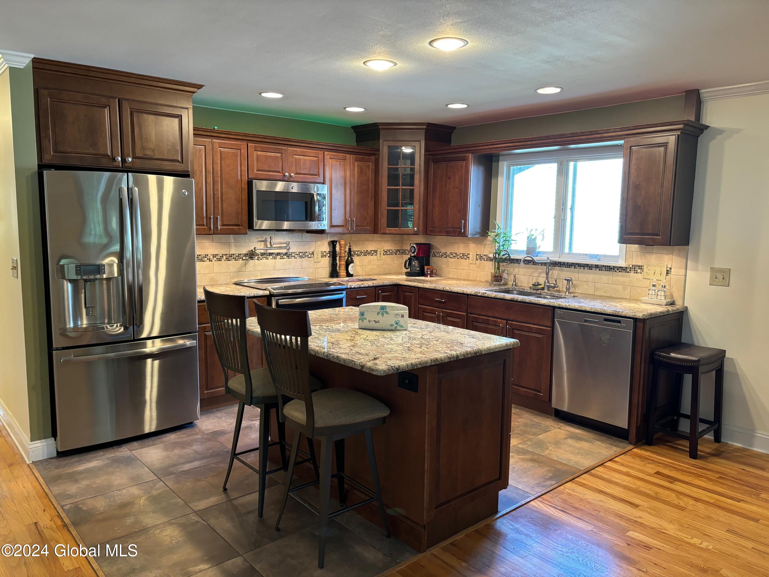 1 Compton Road Clifton Park, NY 12065 - Photo 9 of 34 IMG_1661