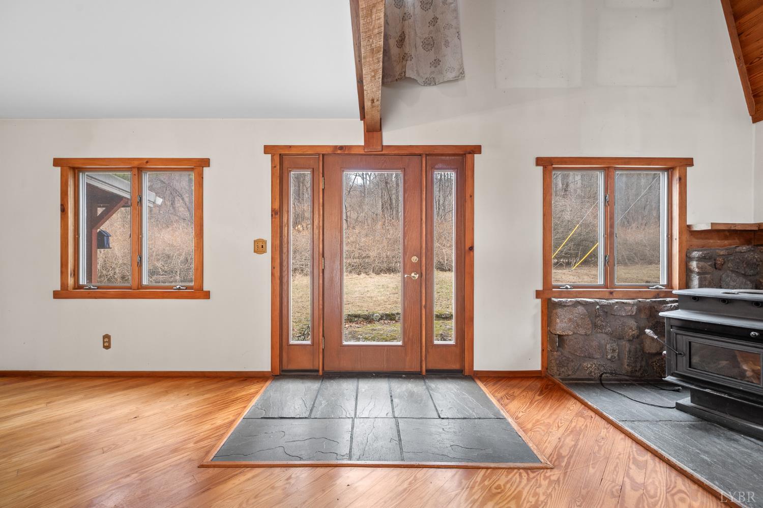 506 Peters Hollow Road Monroe, VA 24574 - Photo 5 of 49