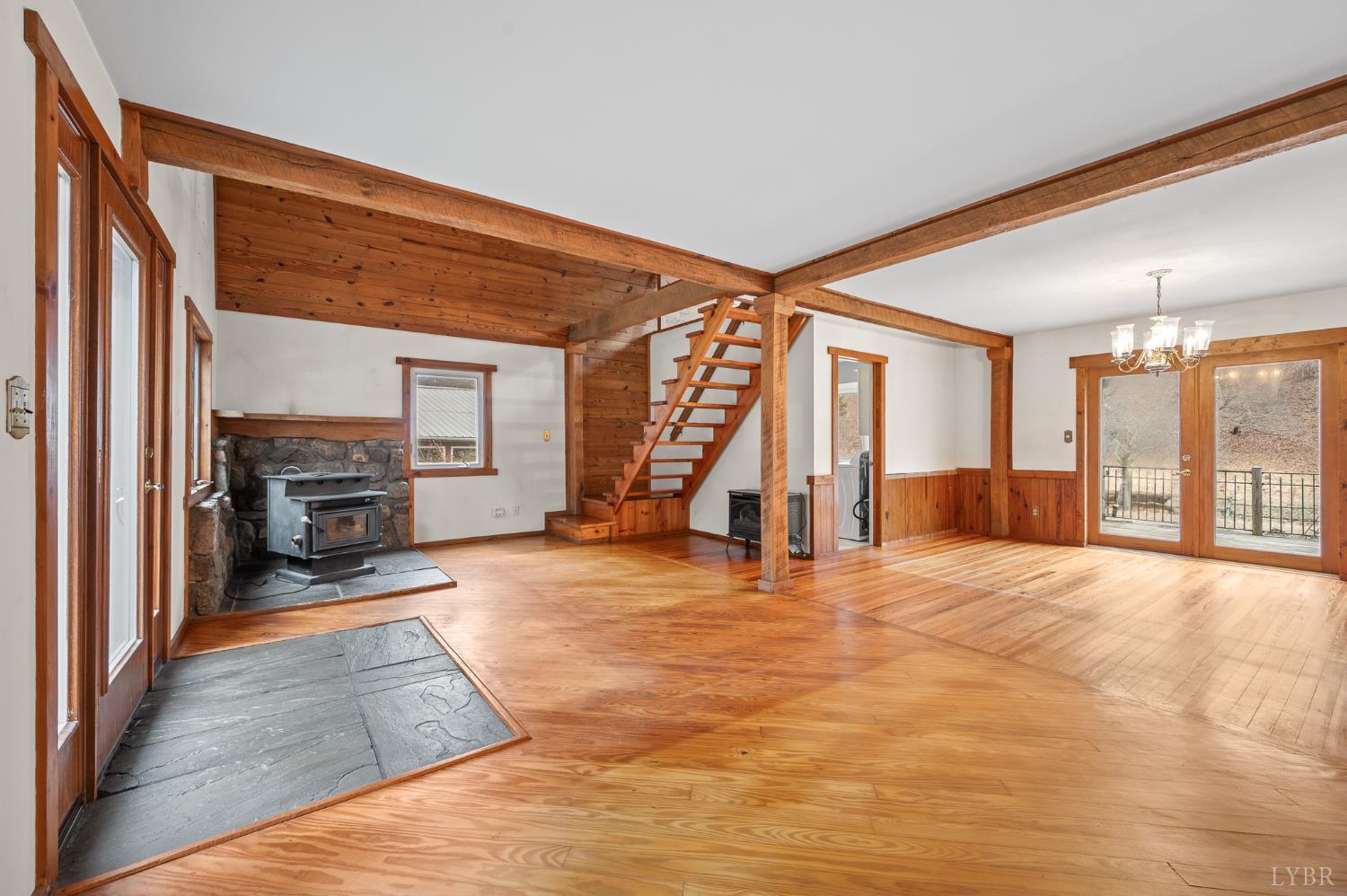 506 Peters Hollow Road Monroe, VA 24574 - Photo 6 of 49