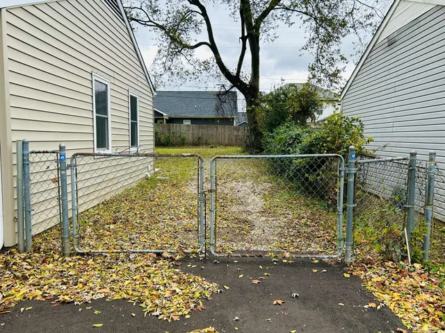 a house view with a outdoor space