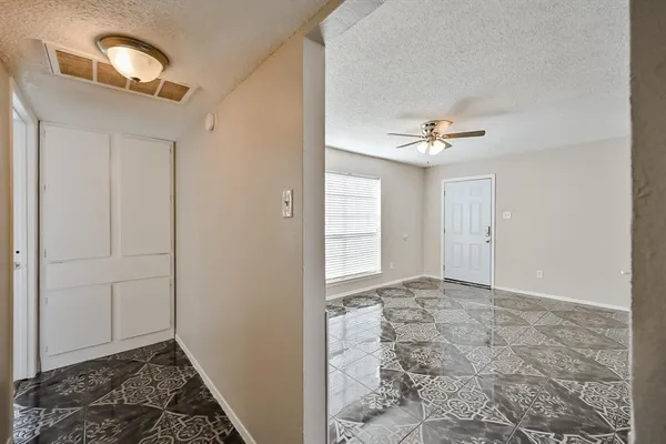 $950 | 8002 Cambridge Circle, Unit A, White Settlement, TX 76108