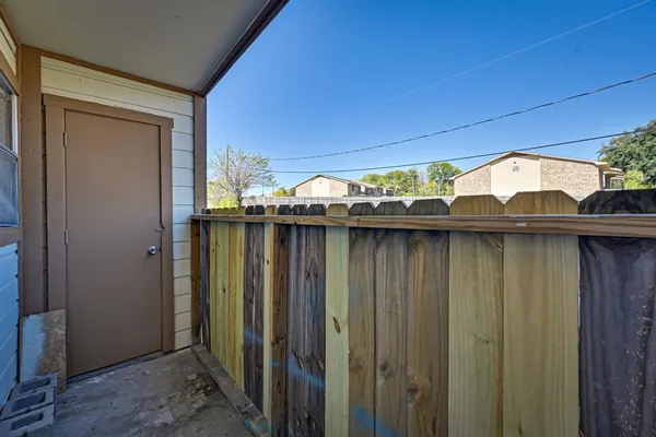 $950 | 8002 Cambridge Circle, Unit A, White Settlement, TX 76108