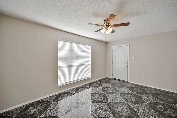 $950 | 8002 Cambridge Circle, Unit A, White Settlement, TX 76108