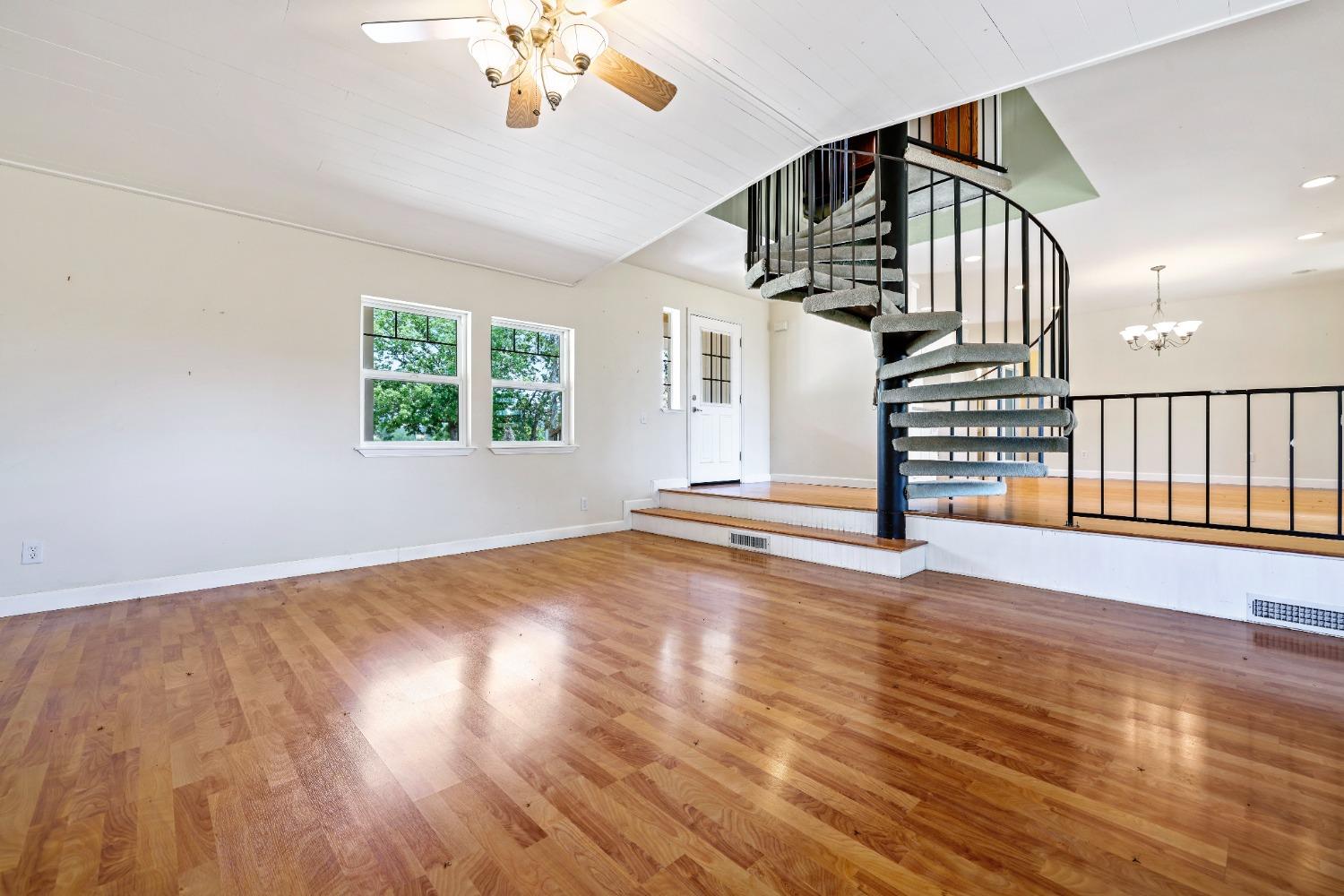 10724 Ferguson Road Clovis, CA 93619 - Photo 9 of 69 Gallery Image 9