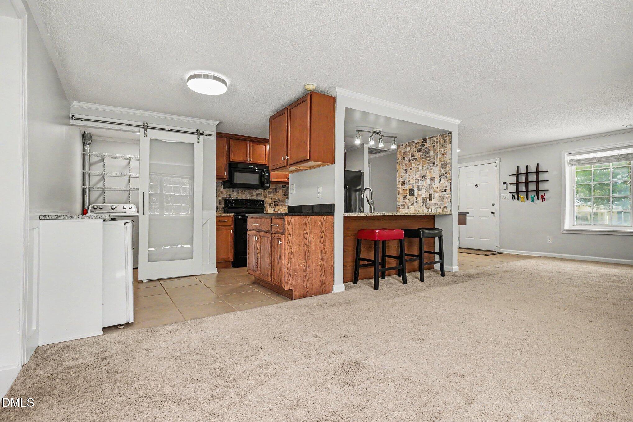 3805 Cascade Court Raleigh, NC 27604 - Photo 16 of 31 010_file_5633