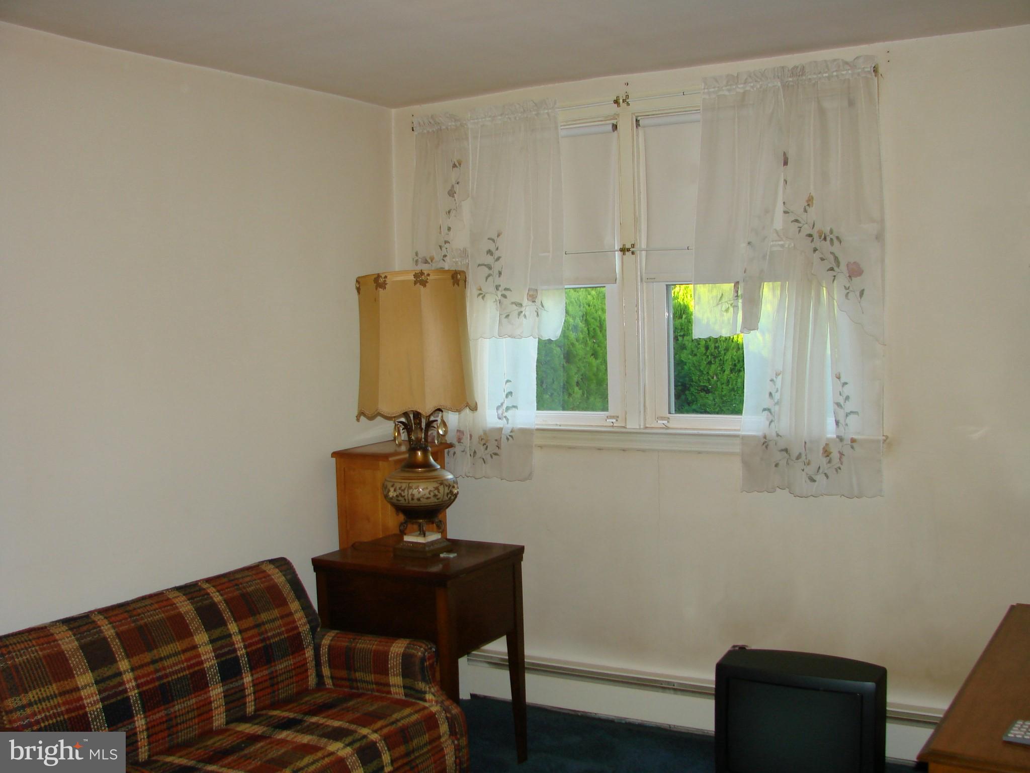 9 Lawnton Road Norristown, PA 19401 - Photo 14 of 18