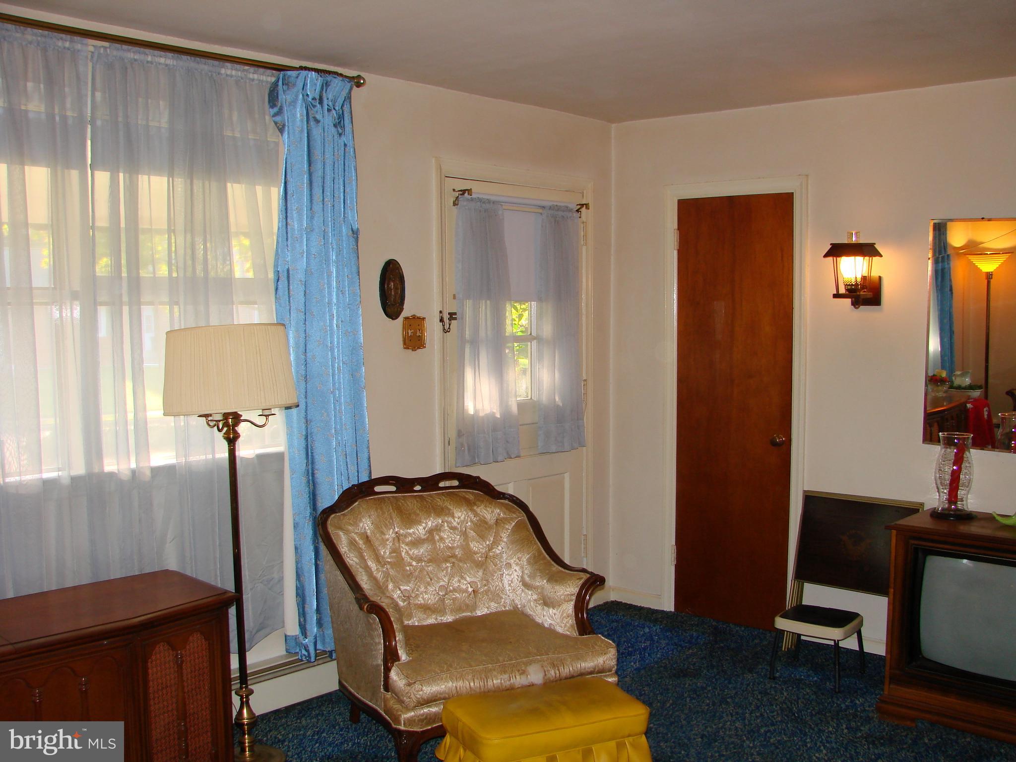 9 Lawnton Road Norristown, PA 19401 - Photo 9 of 18