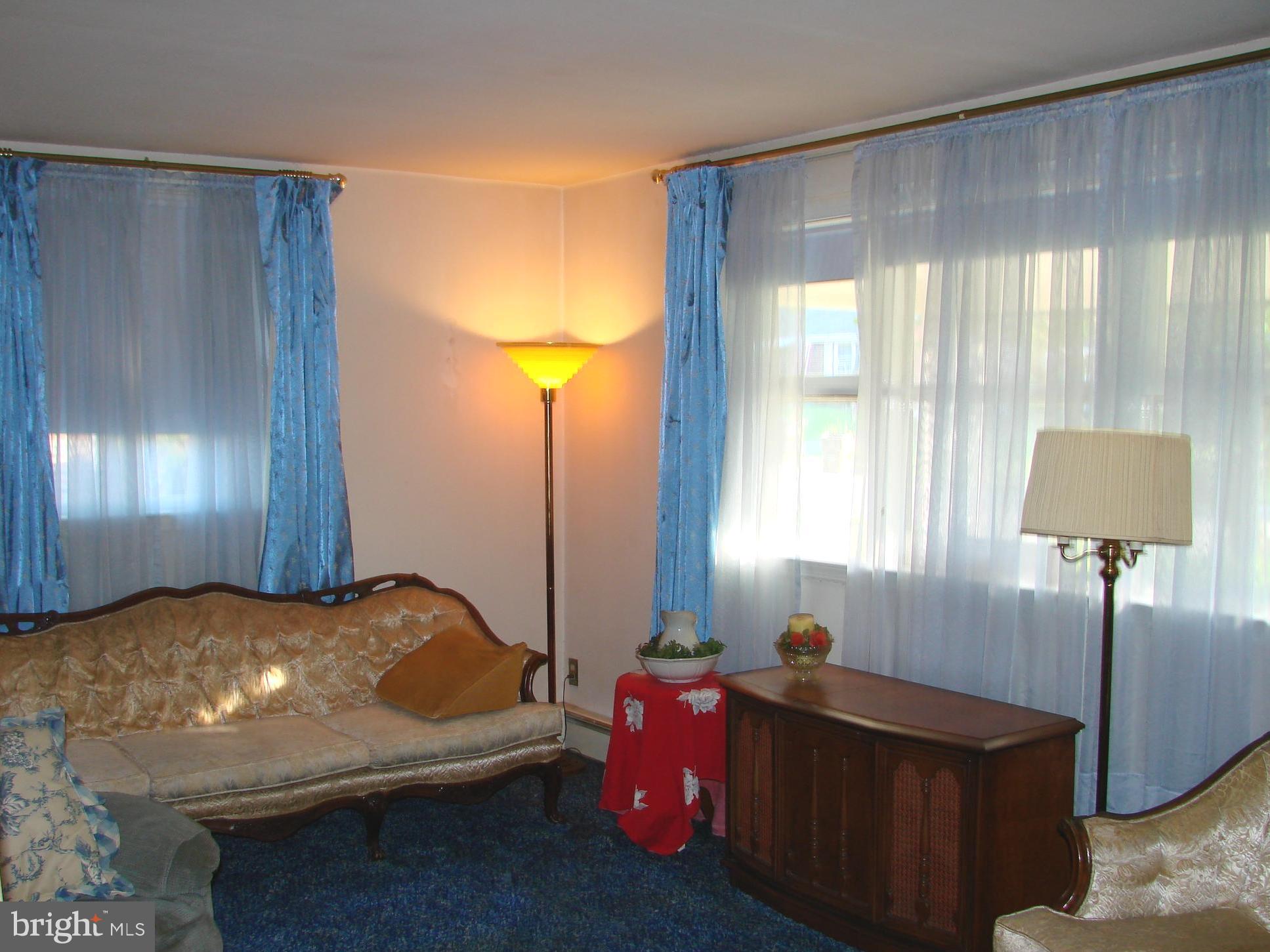 9 Lawnton Road Norristown, PA 19401 - Photo 10 of 18