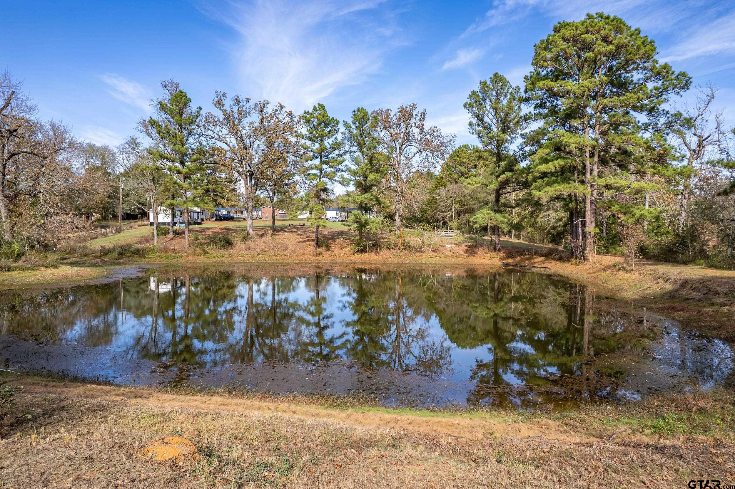 197 Cr 2304 Rusk Tx 75785 Rusk, TX 75785 - Photo 13 of 33 a view of a yard with wooden fence