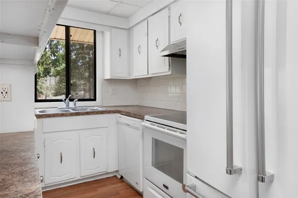 $269,900 | 47 Kingsland Court, Unit 6B, Charlestown, RI 02813