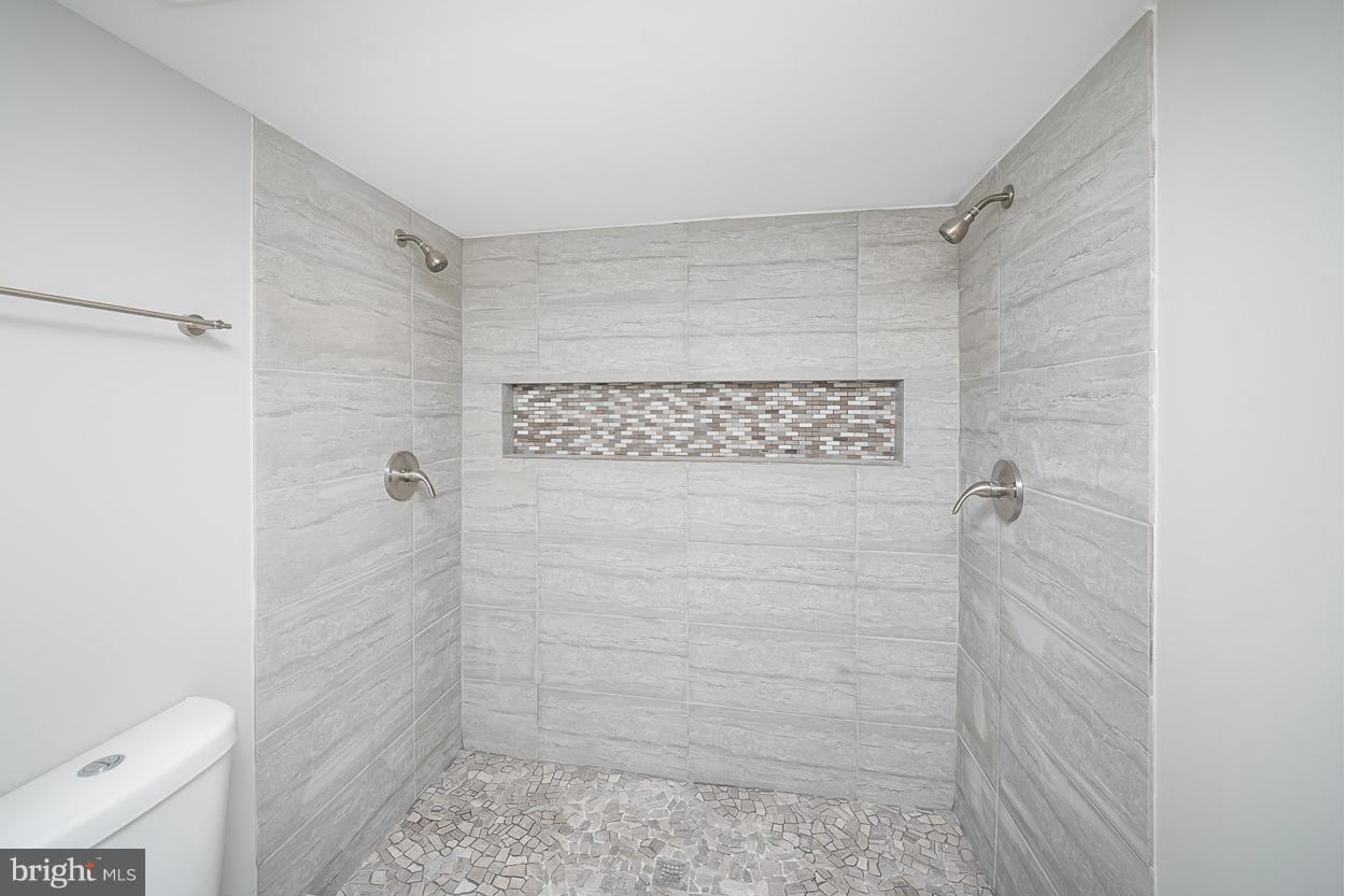 4118 Colby Road Baltimore, MD 21208 - Photo 16 of 30 Bath