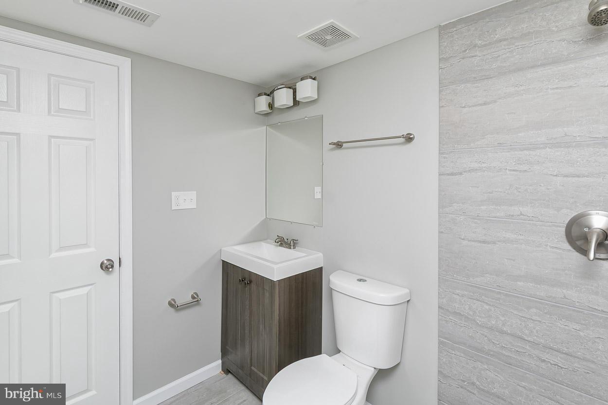 4118 Colby Road Baltimore, MD 21208 - Photo 17 of 30 Bath