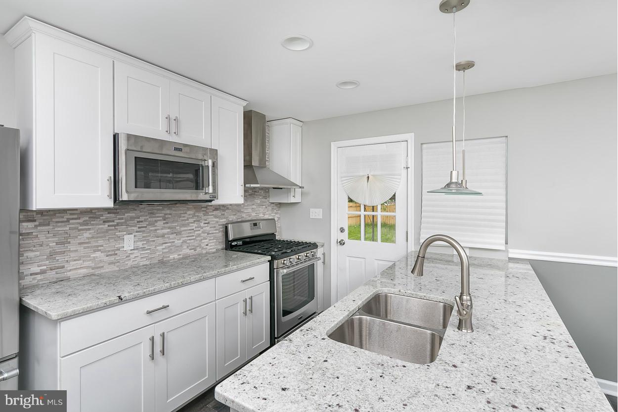 4118 Colby Road Baltimore, MD 21208 - Photo 4 of 30 Kitchen