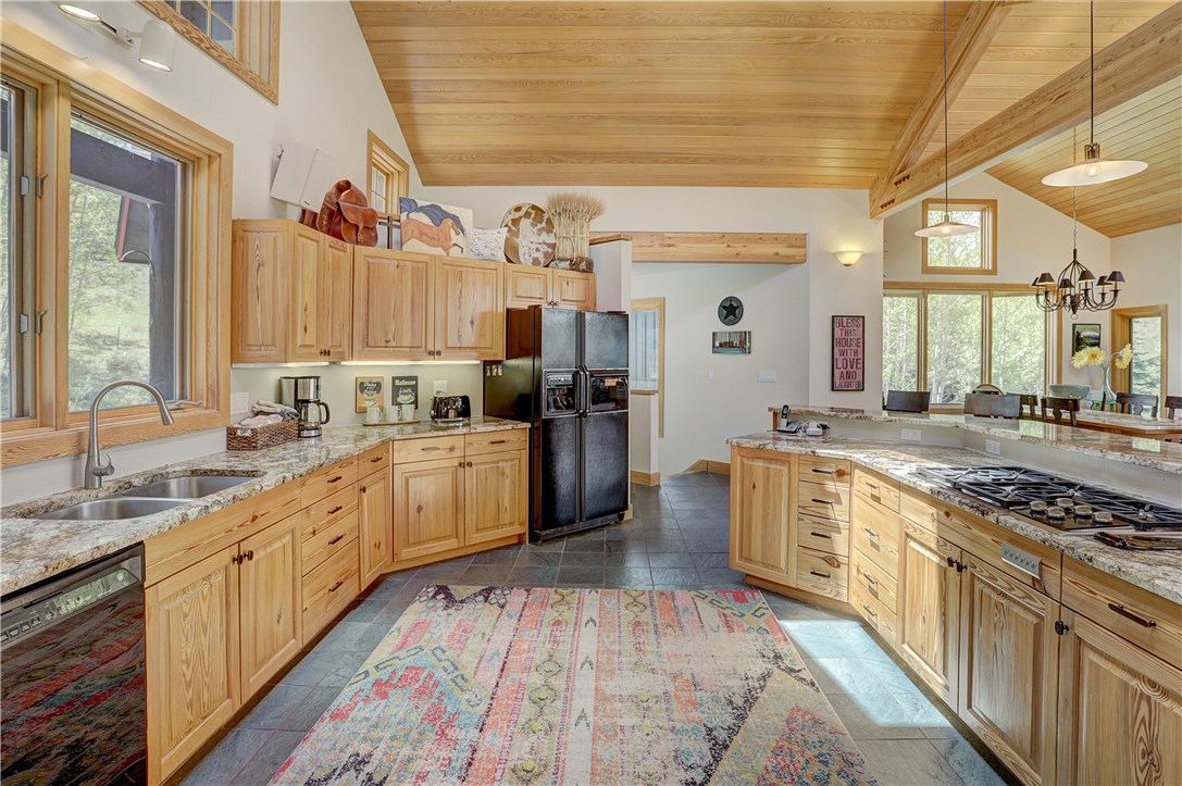 1050 South Ruby Road Silverthorne, CO 80498 - Photo 21 of 35 Gallery Image 21