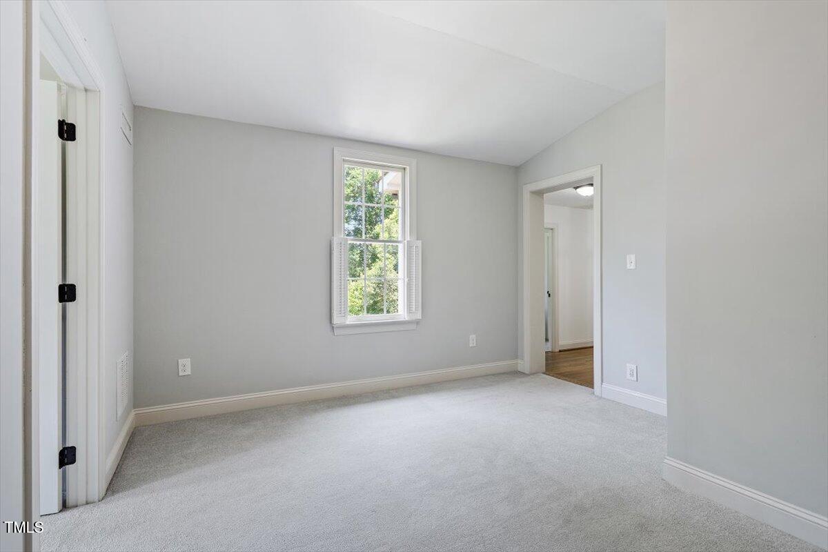 124 Lord Ashley Road Raleigh, NC 27610 - Photo 29 of 32 flex space