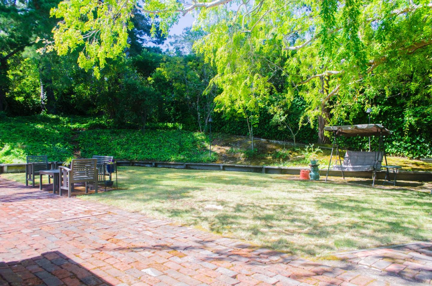 940 Black Mountain Road Hillsborough, CA 94010 - Photo 20 of 20 a view of a park with sitting area