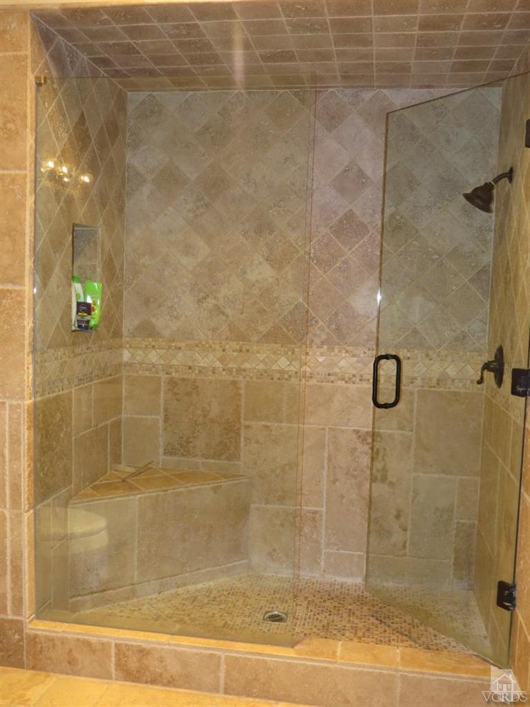 4047 Nice Court Oxnard, CA 93035 - Photo 31 of 31 a bathroom with a shower