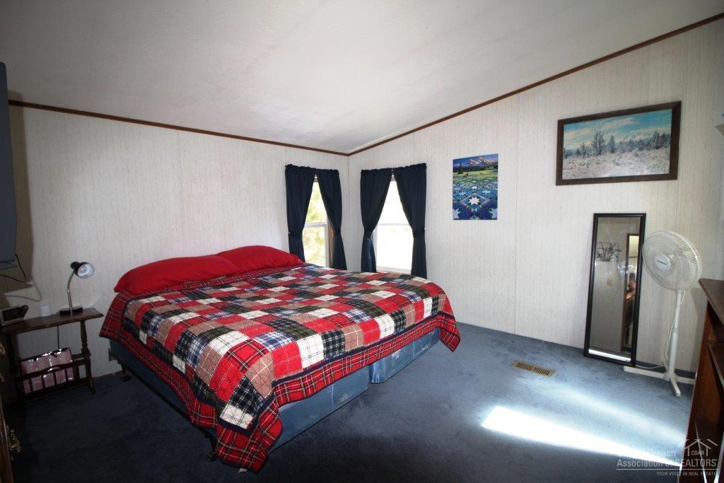 19235 Kiowa Road Bend, OR 97702 - Photo 16 of 25 Additional Photo