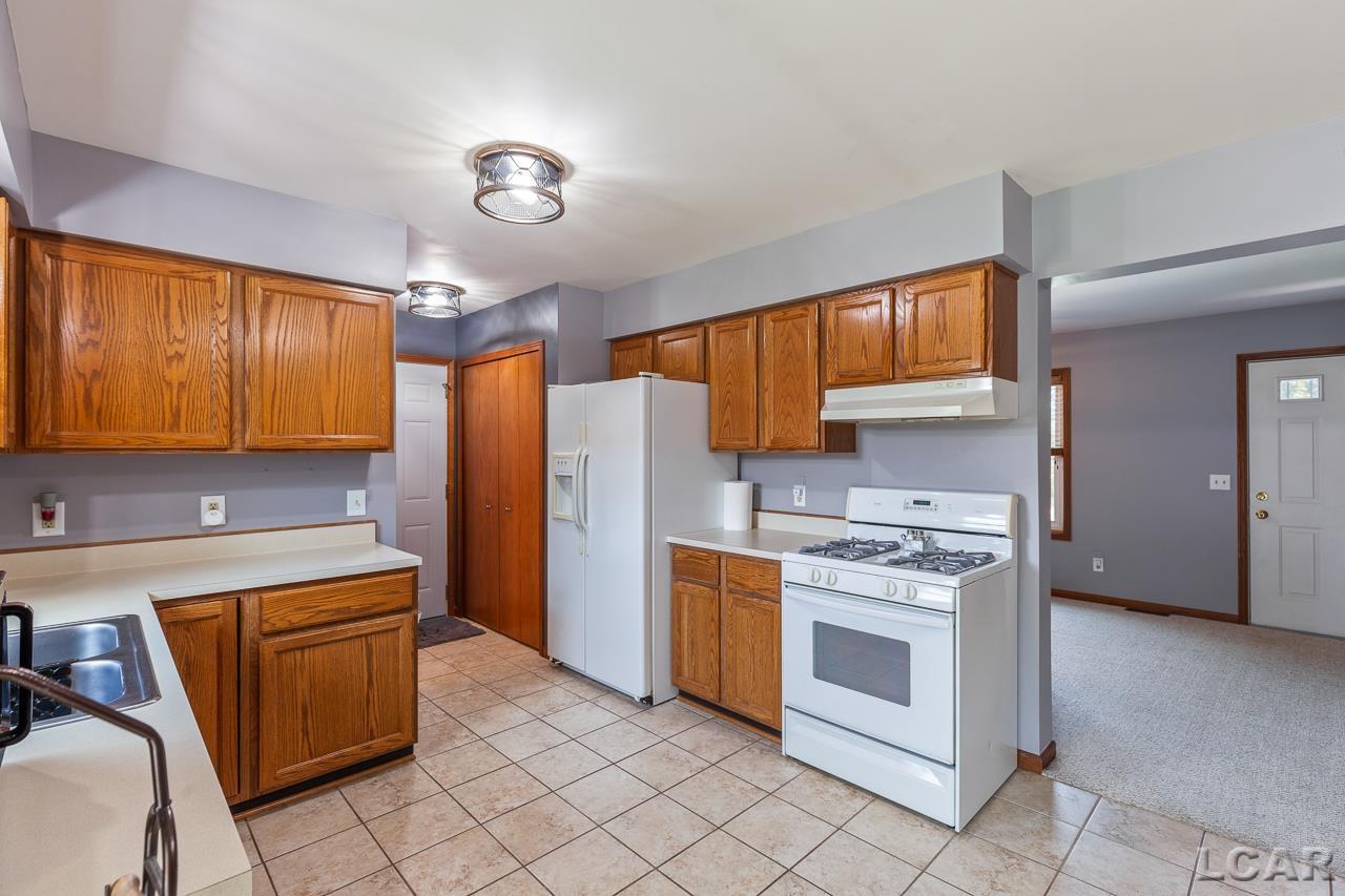 6710 Norvell Road Brooklyn, MI 49230 - Photo 11 of 36 50092444-10.JPG