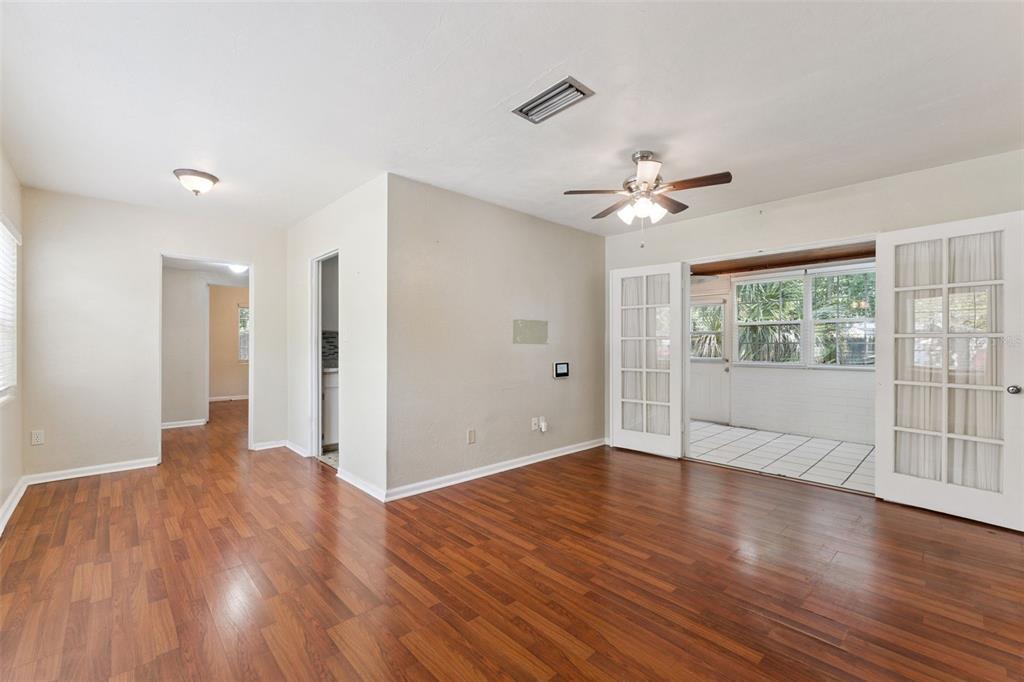 1904 Valencia Road Orlando, FL 32803 - Photo 4 of 14 Gallery Image 4
