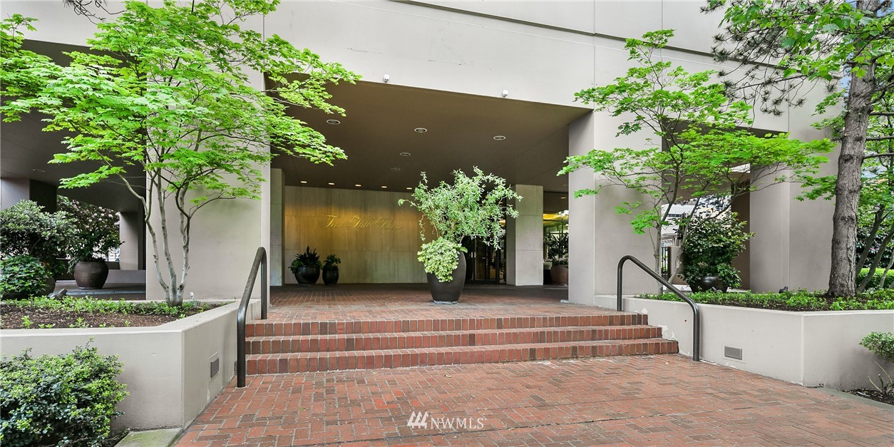 1301 Spring Street, Unit 29H Seattle, WA 98104 - Photo 2 of 29