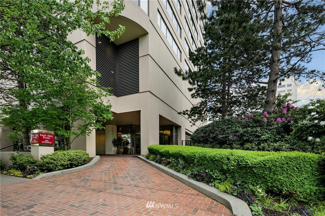 1301 Spring Street, Unit 29H Seattle, WA 98104 - Photo 4 of 29