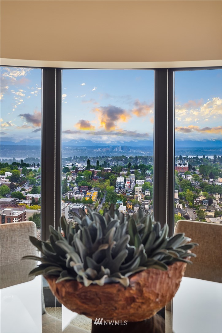 1301 Spring Street, Unit 29H Seattle, WA 98104 - Photo 8 of 29