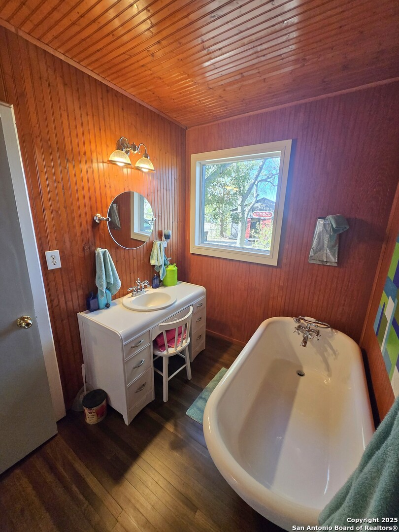 5564 Farm To Market Road 1103 Schertz, TX 78108 - Photo 15 of 35 a room with furniture and a window