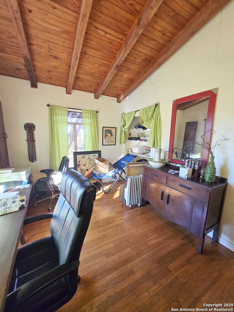 5564 Farm To Market Road 1103 Schertz, TX 78108 - Photo 18 of 35 a living room with furniture