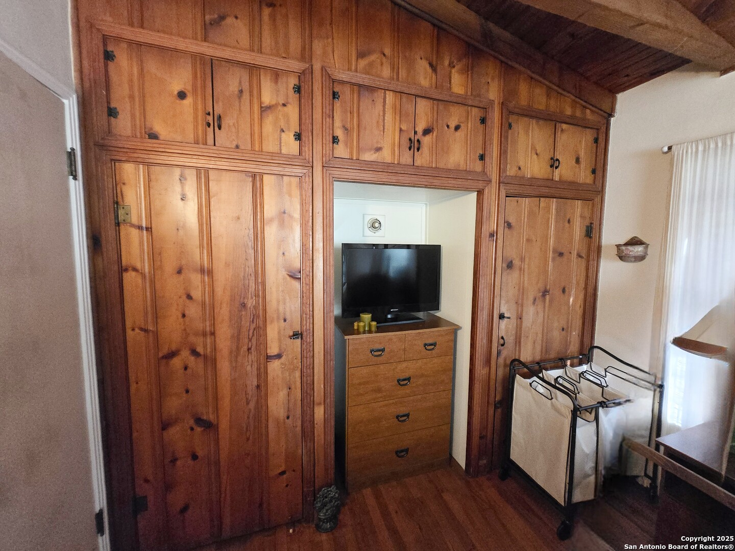 5564 Farm To Market Road 1103 Schertz, TX 78108 - Photo 20 of 35 a view of a livingroom with furniture