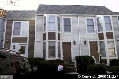 11929 Redtree Way Reston, VA 20194 - Photo 22 of 29 Exterior (Main)