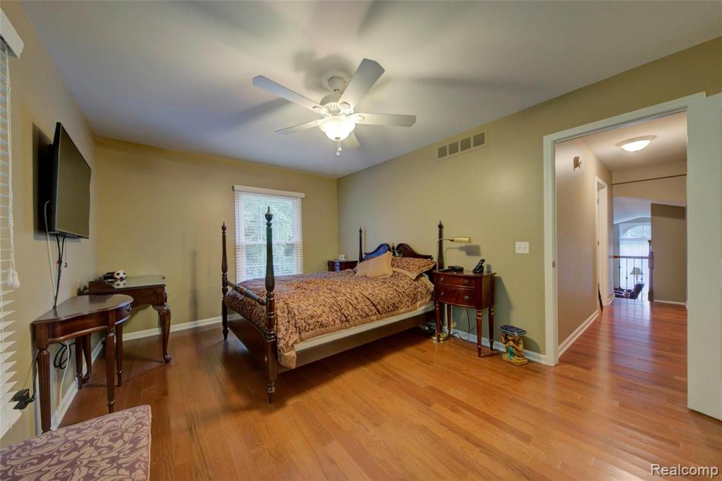 1161 Pine Ridge Court, Unit 143 Rochester Hills, MI 48306 - Photo 20 of 45