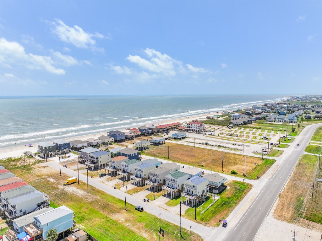143 West Palm Surfside Beach, TX 77541 - Photo 2 of 38 a view of a sky from a terrace