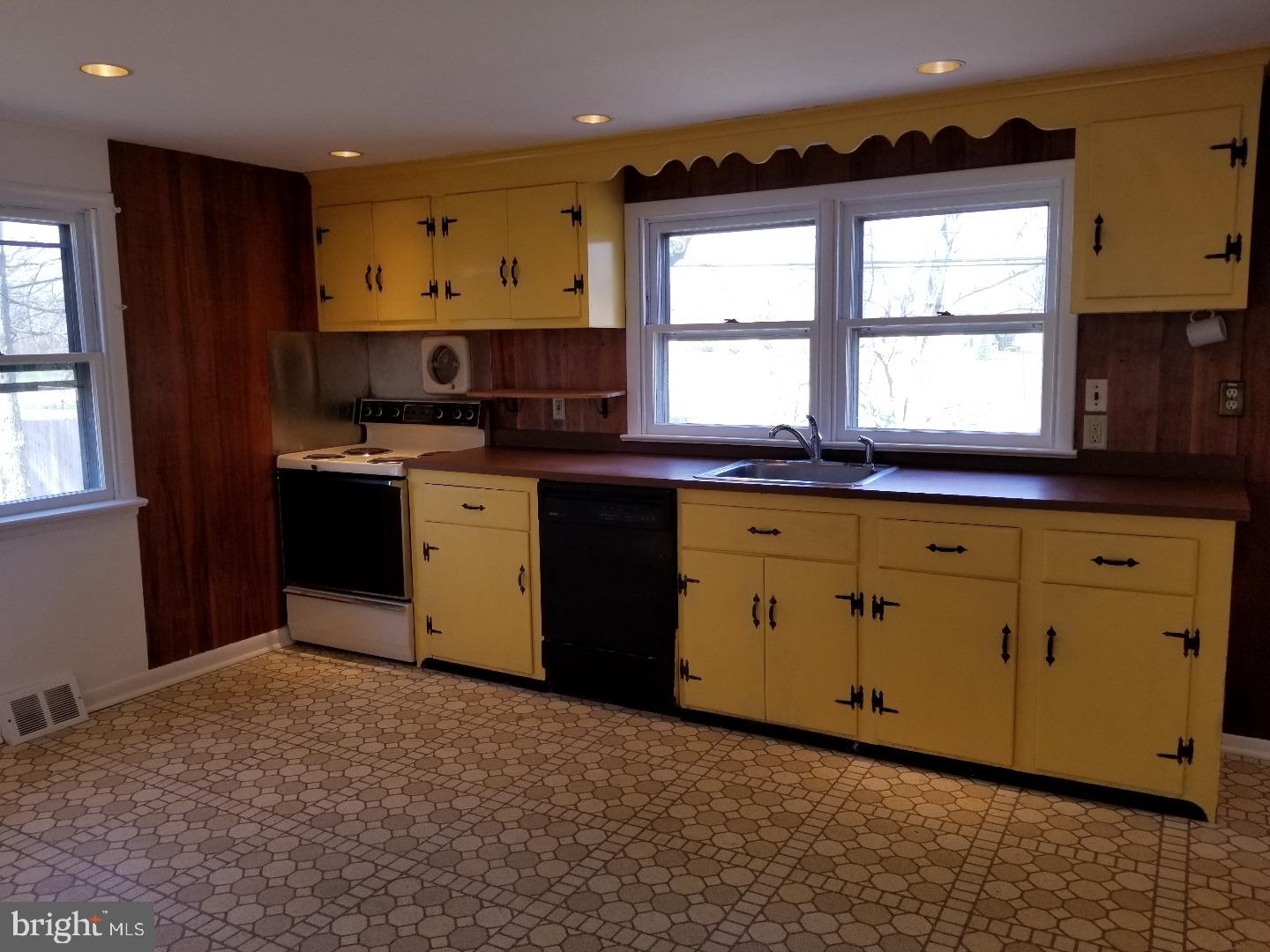 966 Bent Road Hatfield, PA 19440 - Photo 8 of 25 Gallery Image 8