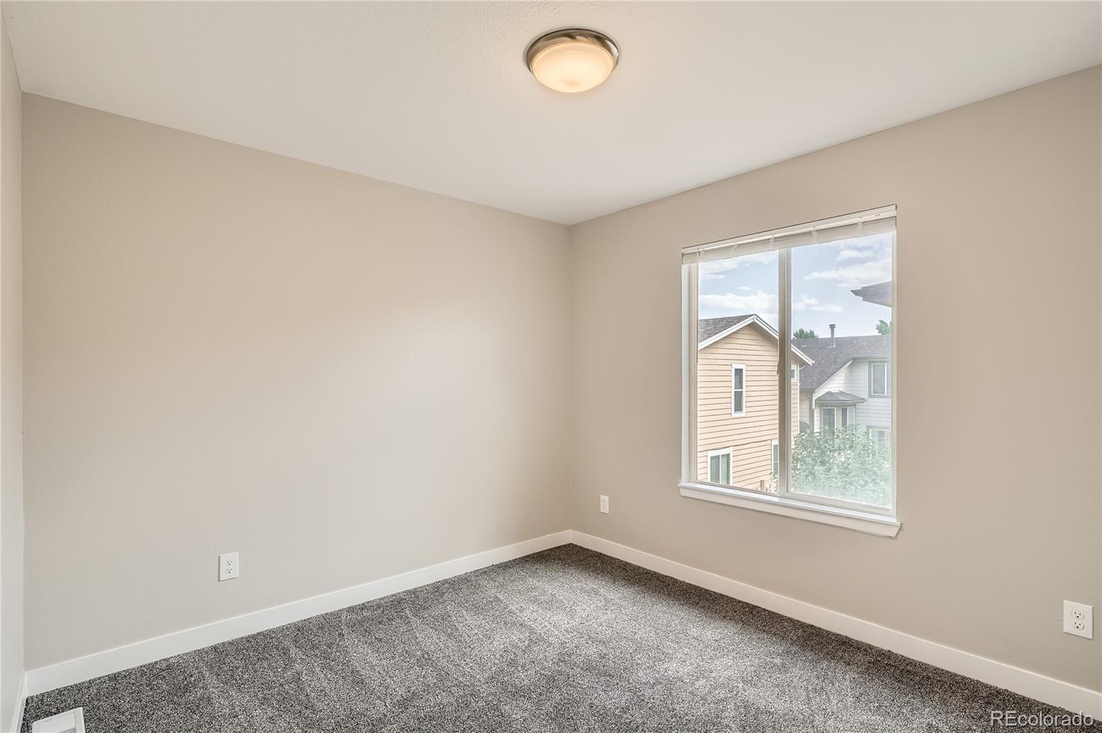 10626 Cherrybrook Circle Highlands Ranch, CO 80126 - Photo 23 of 37