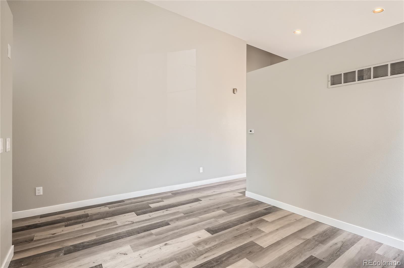 10626 Cherrybrook Circle Highlands Ranch, CO 80126 - Photo 7 of 37