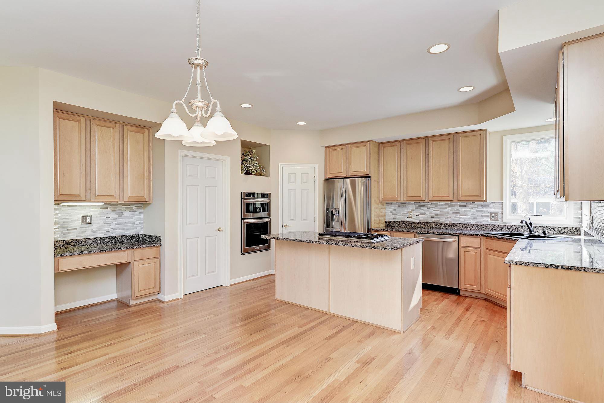 5020 Jericho Road Columbia, MD 21044 - Photo 8 of 30 Gourmet Kitchen