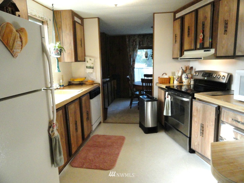 2115 Southwest Pine Road Port Orchard, WA 98367 - Photo 12 of 15 Gallery Image 12