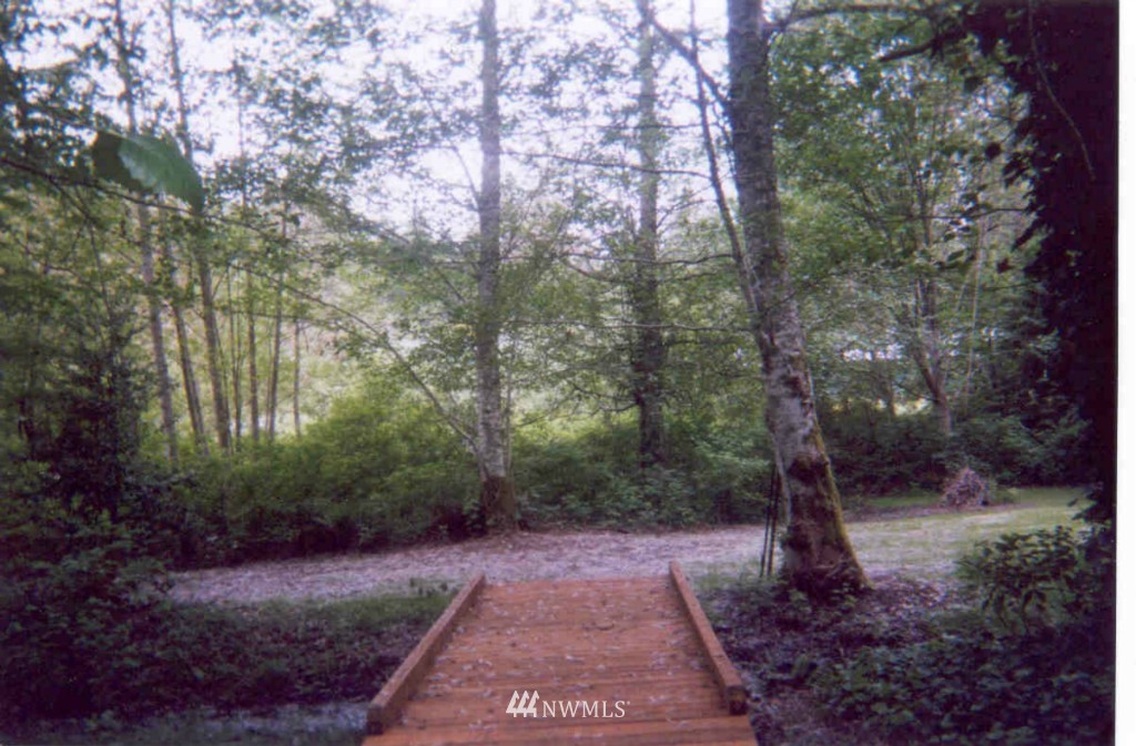 2115 Southwest Pine Road Port Orchard, WA 98367 - Photo 5 of 15 Gallery Image 5