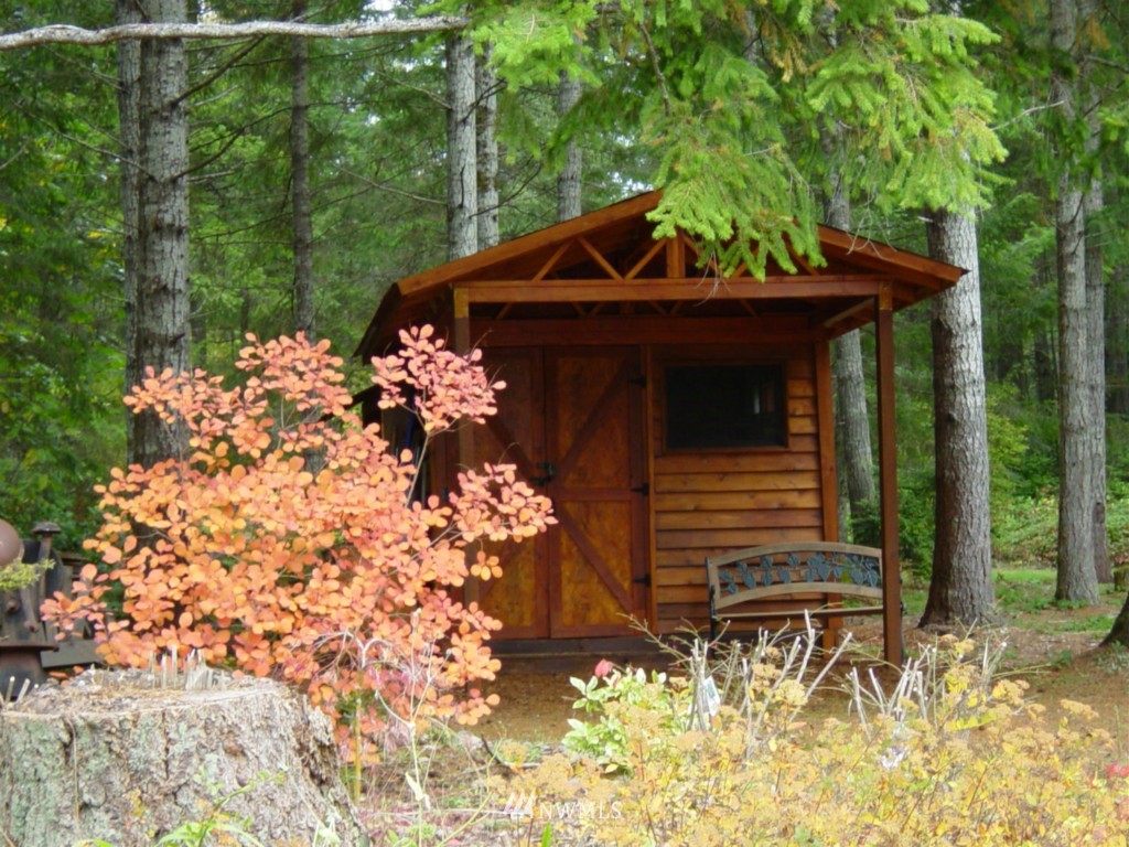 2115 Southwest Pine Road Port Orchard, WA 98367 - Photo 10 of 15 Gallery Image 10