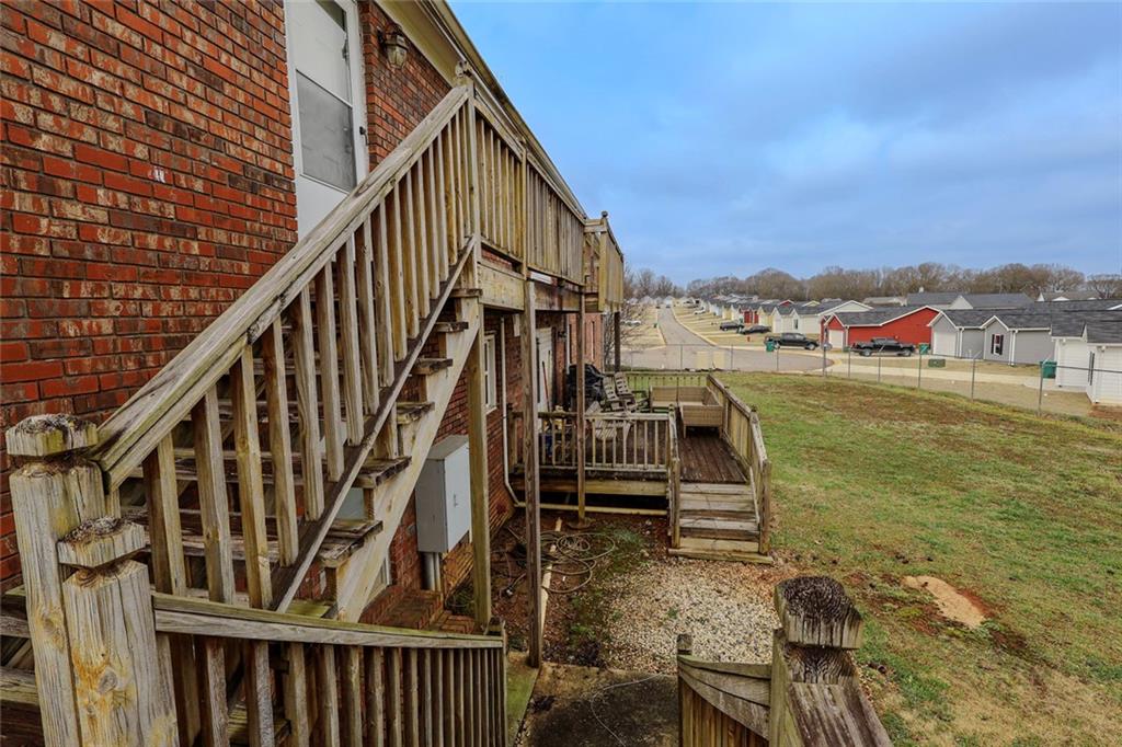 160 Highway 320 Carnesville, GA 30521 - Photo 54 of 68 a view of a balcony with an ocean view