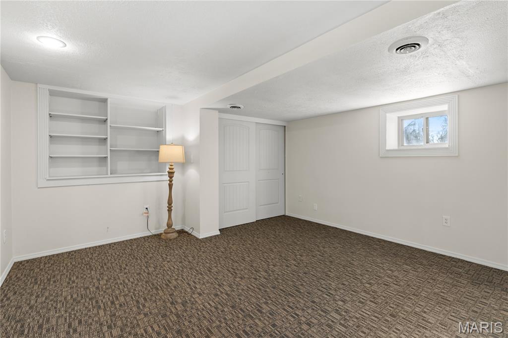 908 State Street Alton, IL 62002 - Photo 20 of 32