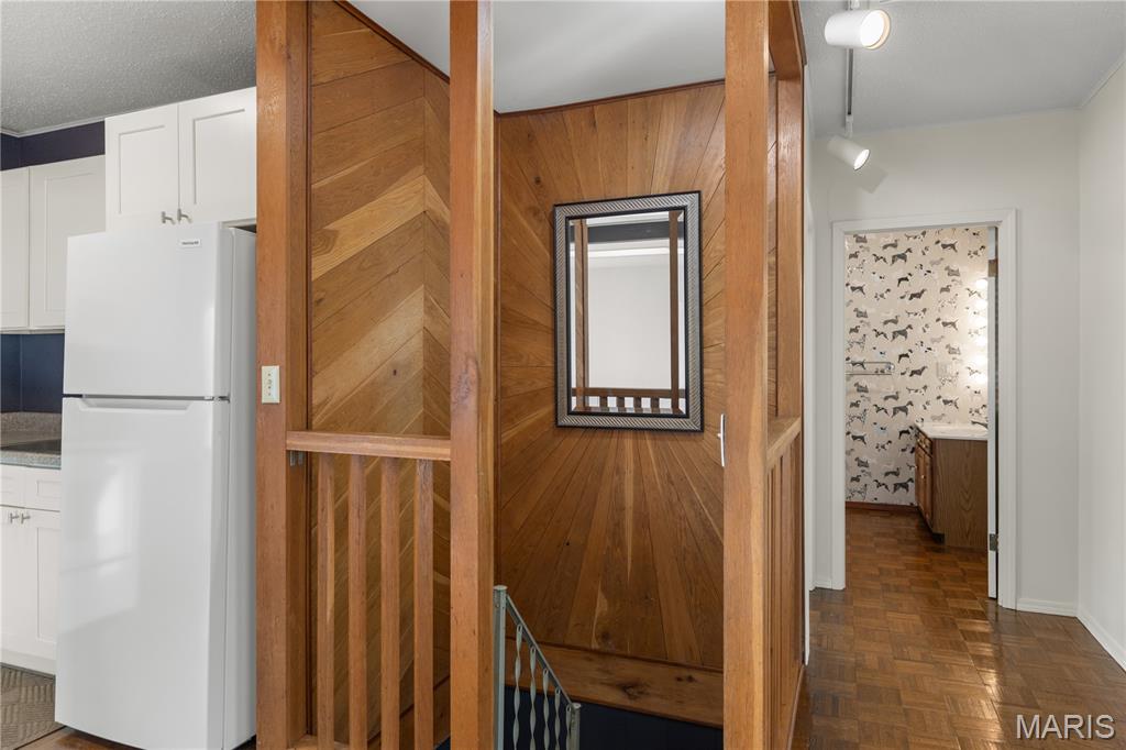 908 State Street Alton, IL 62002 - Photo 8 of 32